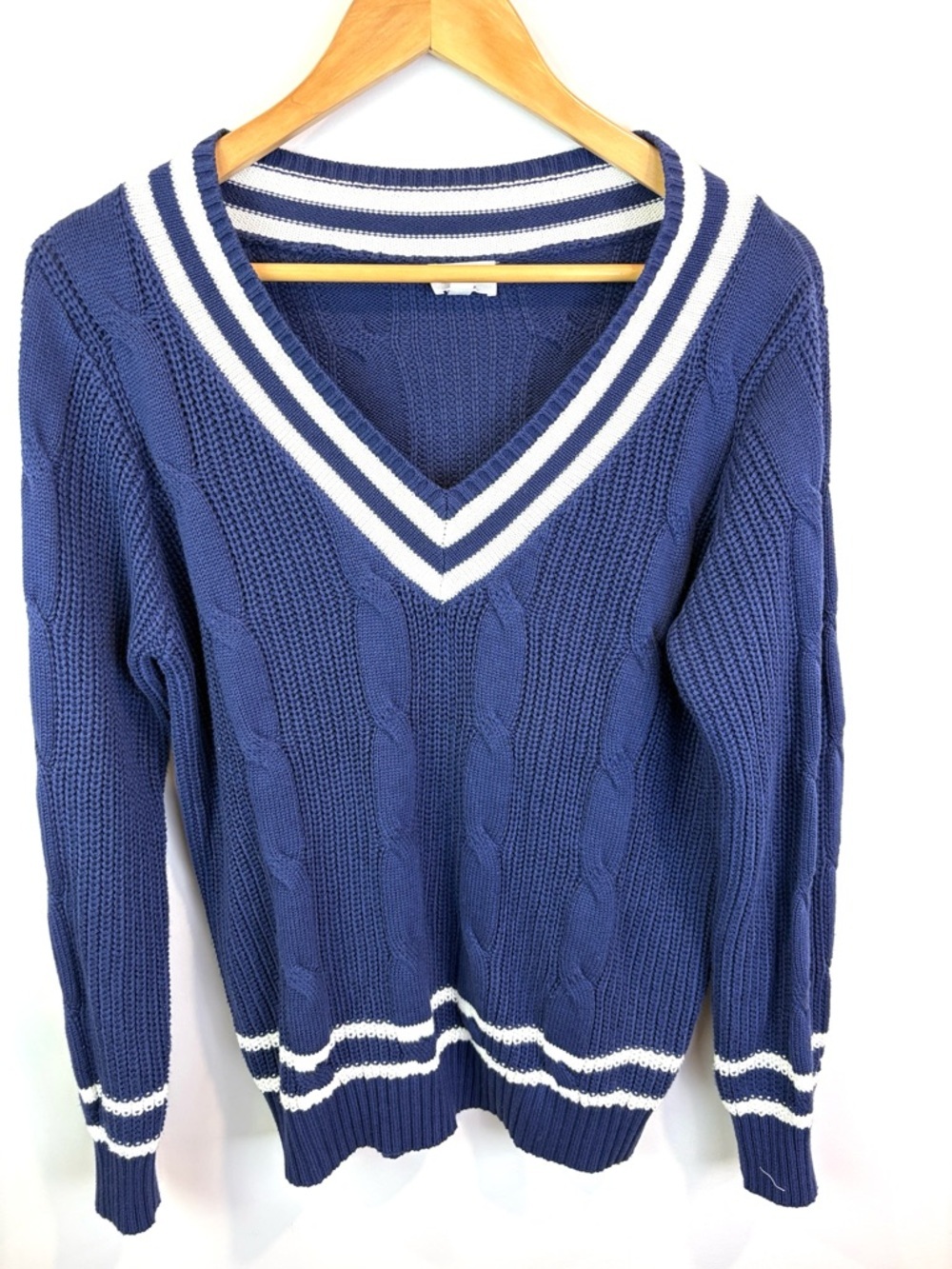 LeLis Navy Cable-Knit V-Neck Sweater with White Stripes size M